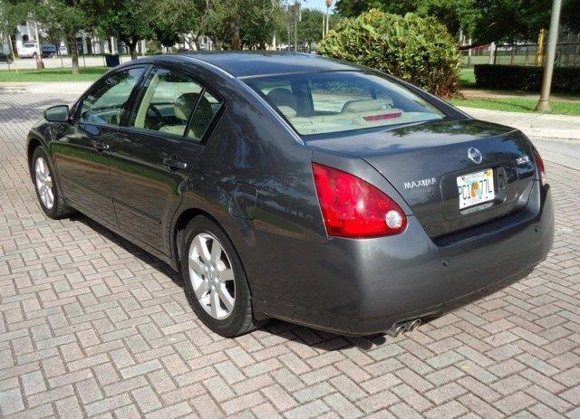 2006 Nissan Maxima ST Pickup 4D 5 1/2 Ft