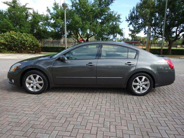 2006 Nissan Maxima ST Pickup 4D 5 1/2 Ft