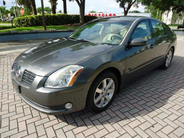 2006 Nissan Maxima ST Pickup 4D 5 1/2 Ft