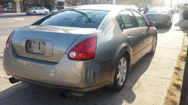 2006 Nissan Maxima SE