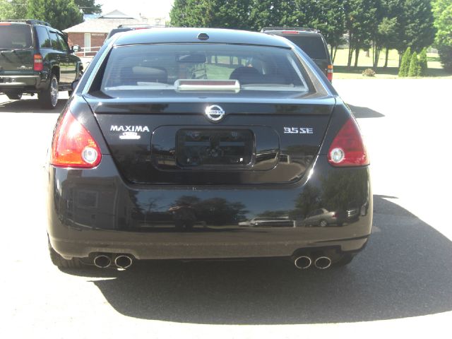 2006 Nissan Maxima SE