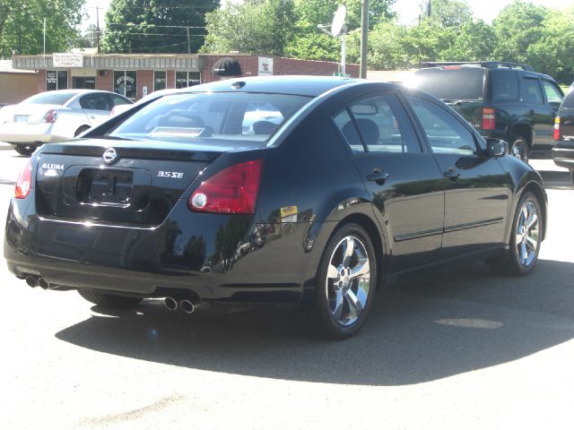 2006 Nissan Maxima SE