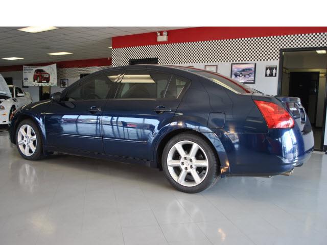 2006 Nissan Maxima LE