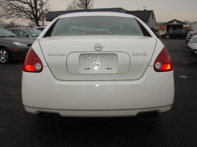 2006 Nissan Maxima SE