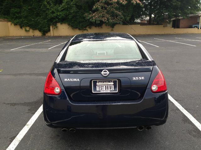 2006 Nissan Maxima SE