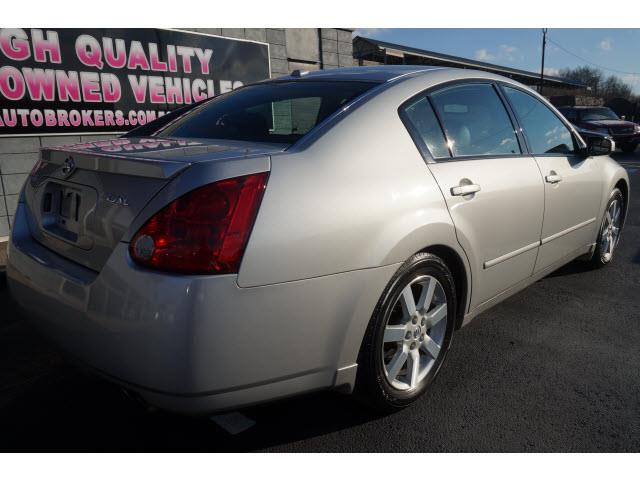 2006 Nissan Maxima ST Pickup 4D 5 1/2 Ft