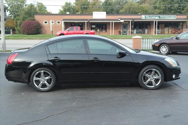 2006 Nissan Maxima S 4x4 SUV