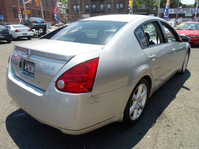 2006 Nissan Maxima SE