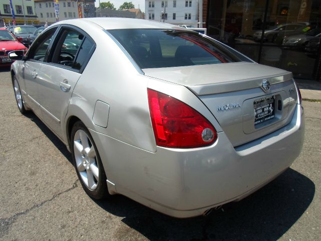 2006 Nissan Maxima SE