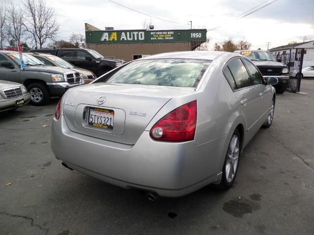 2006 Nissan Maxima SE