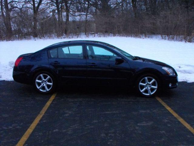 2006 Nissan Maxima Sport -5 Speed-stick-4x4