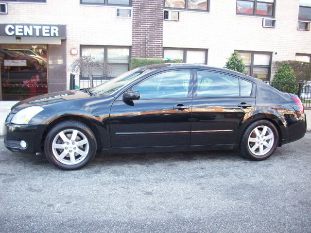 2006 Nissan Maxima XR