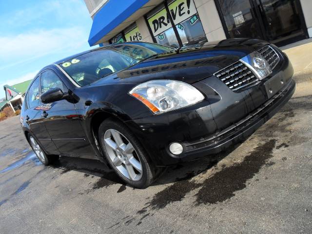 2006 Nissan Maxima S 4x4 SUV