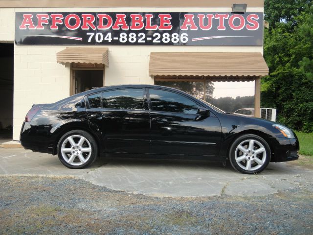 2006 Nissan Maxima SE