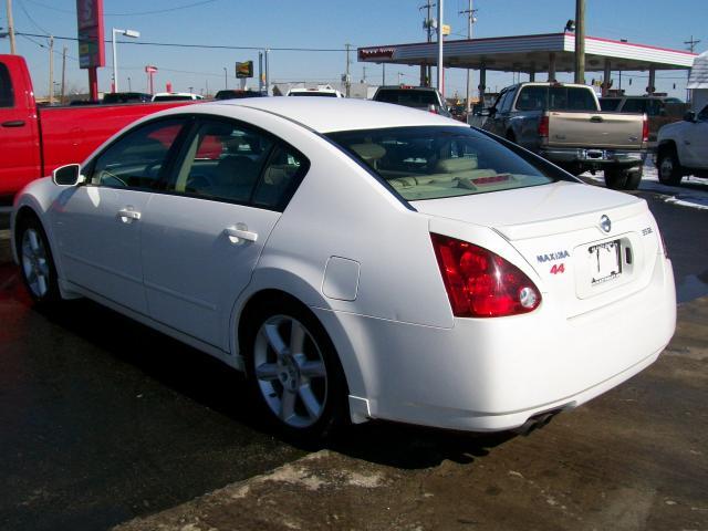 2006 Nissan Maxima SE