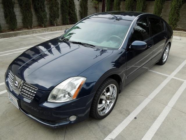 2006 Nissan Maxima ST Pickup 4D 5 1/2 Ft