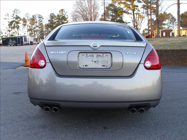 2006 Nissan Maxima LE