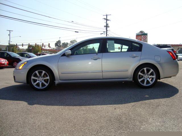 2007 Nissan Maxima SE