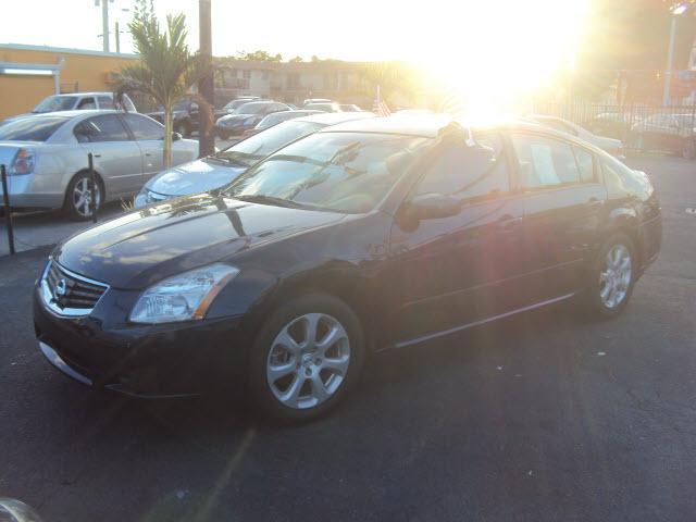 2007 Nissan Maxima LE