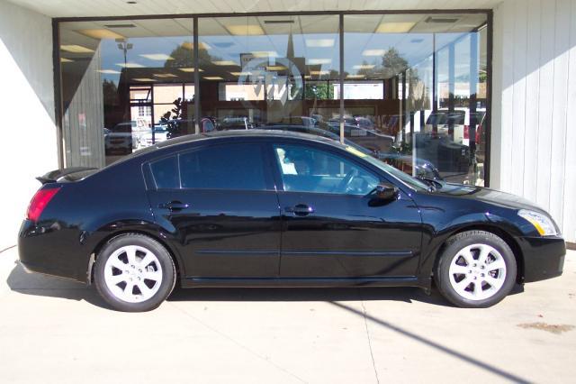 2007 Nissan Maxima LE