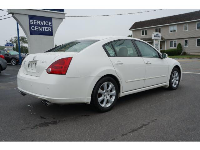 2007 Nissan Maxima ST Pickup 4D 5 1/2 Ft