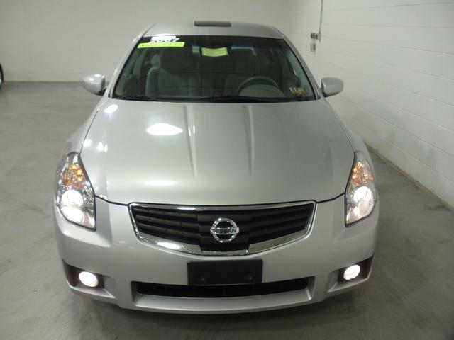 2007 Nissan Maxima LE