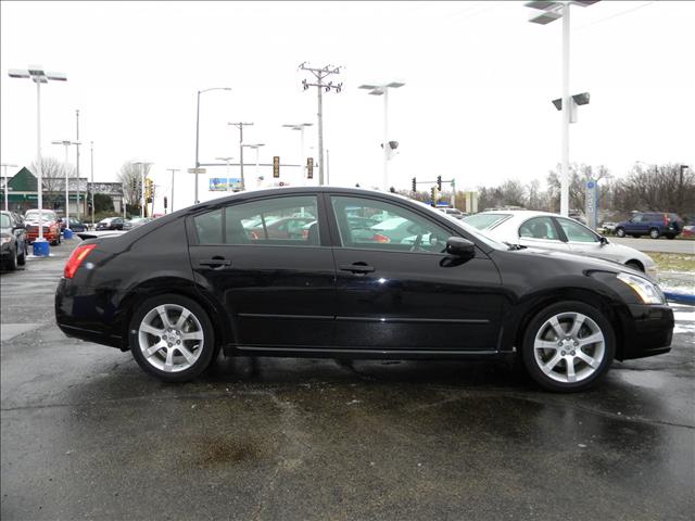 2007 Nissan Maxima 5D Sedan