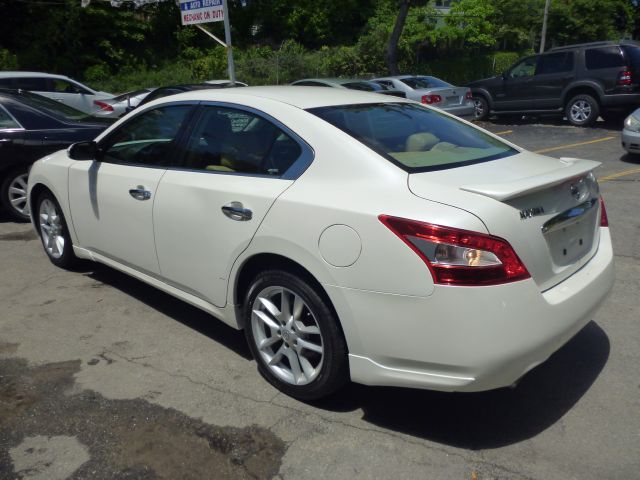 2009 Nissan Maxima 3