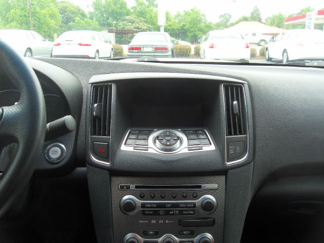 2009 Nissan Maxima 4.6L Eddie Bauer