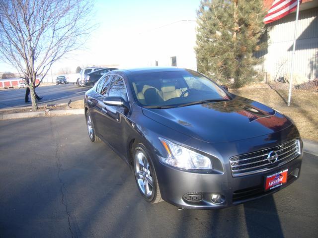 2009 Nissan Maxima Supercab 139 XLT 4WD