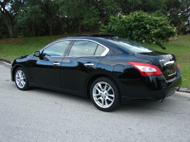 2009 Nissan Maxima Sport Utilityl 4x4 SUV