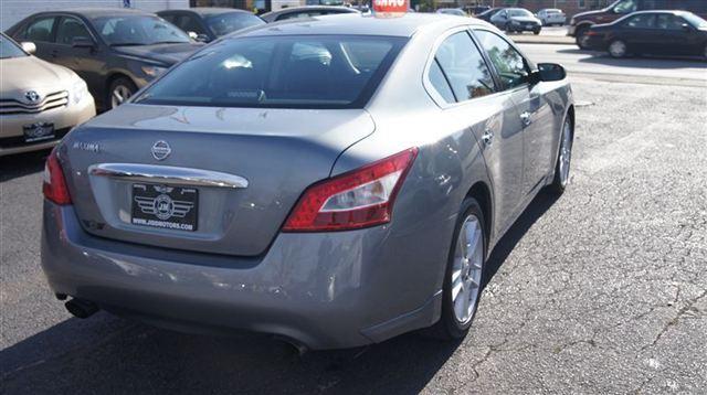 2009 Nissan Maxima 15