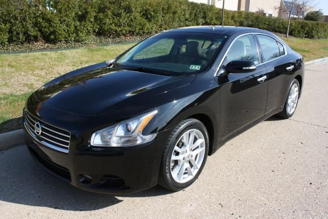 2009 Nissan Maxima Crew Lariat 4x2