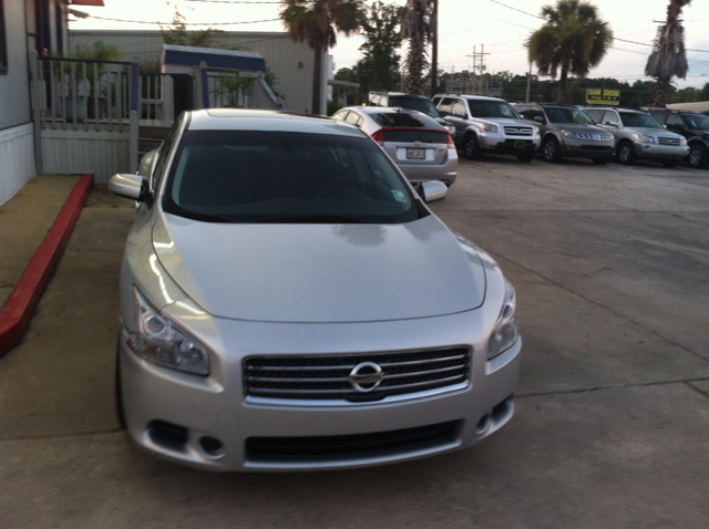 2009 Nissan Maxima XR