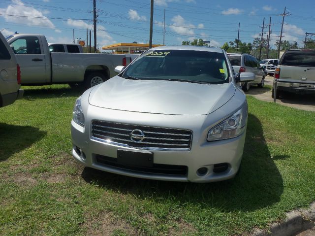 2009 Nissan Maxima XR