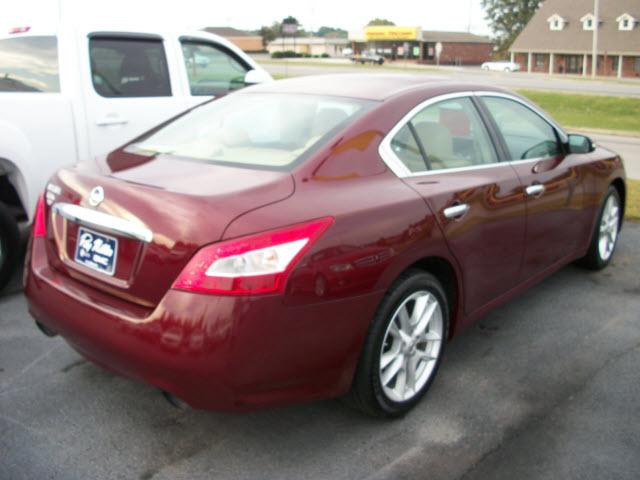 2009 Nissan Maxima Unknown