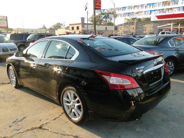 2009 Nissan Maxima XR