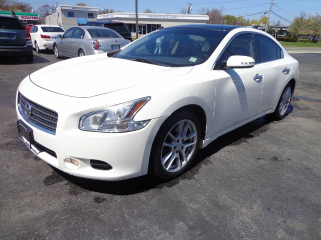 2010 Nissan Maxima Supercab 139 XLT 4WD