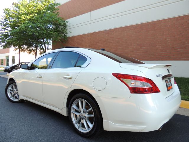 2010 Nissan Maxima E350 Sedan 4matic Sport WE Finance