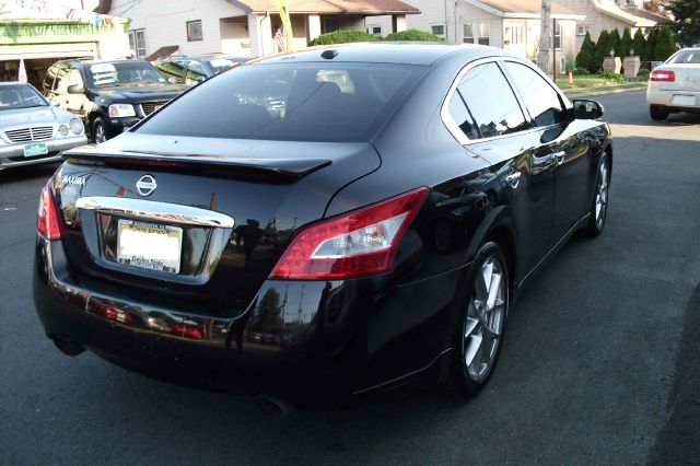 2010 Nissan Maxima 4.6L Eddie Bauer