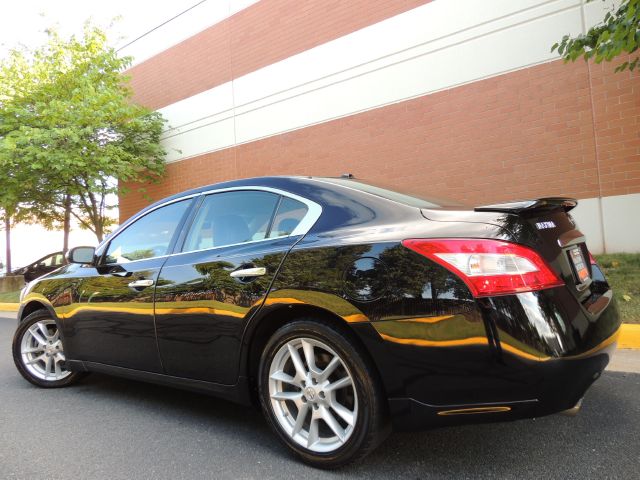 2010 Nissan Maxima LT Z71 Extended Cab