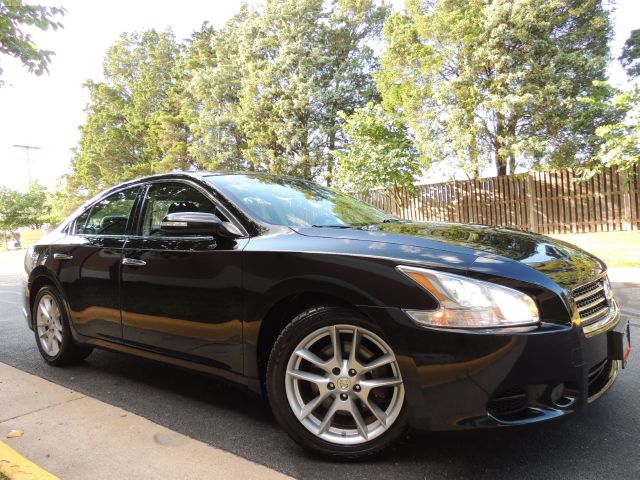 2010 Nissan Maxima LT Z71 Extended Cab