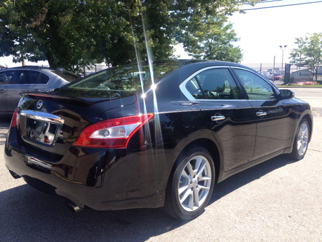 2010 Nissan Maxima 4.6L Eddie Bauer