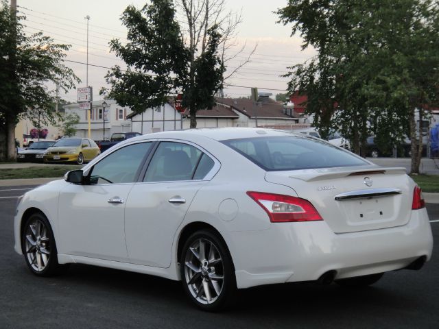 2010 Nissan Maxima CXL Luxury