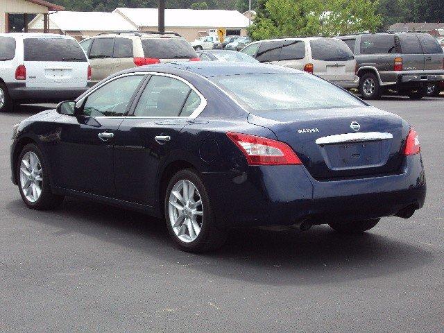 2010 Nissan Maxima Supercab 139 XLT 4WD