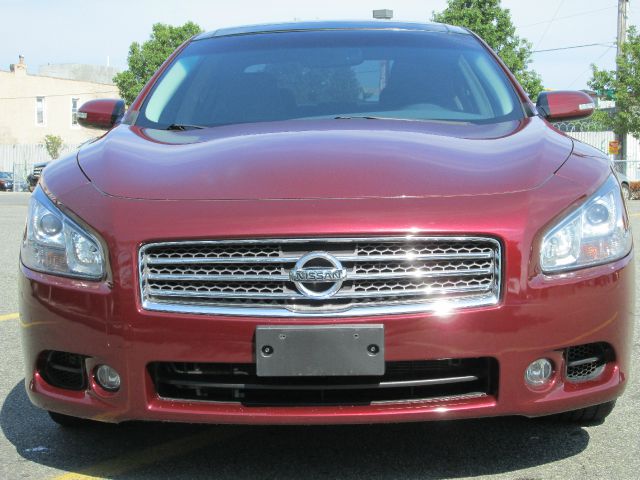 2010 Nissan Maxima Sport Utilityl 4x4 SUV