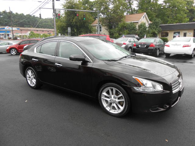 2011 Nissan Maxima XR