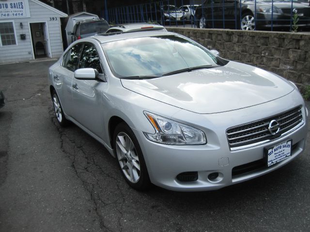 2011 Nissan Maxima XR