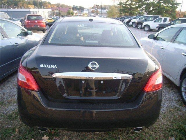 2011 Nissan Maxima Unknown