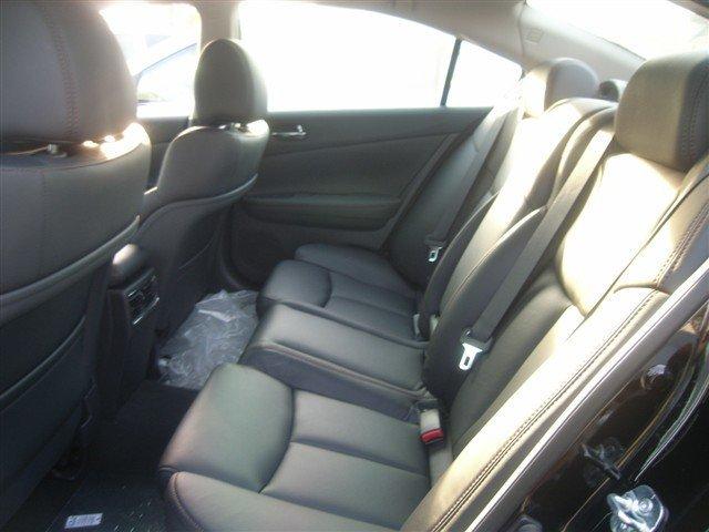 2011 Nissan Maxima Unknown